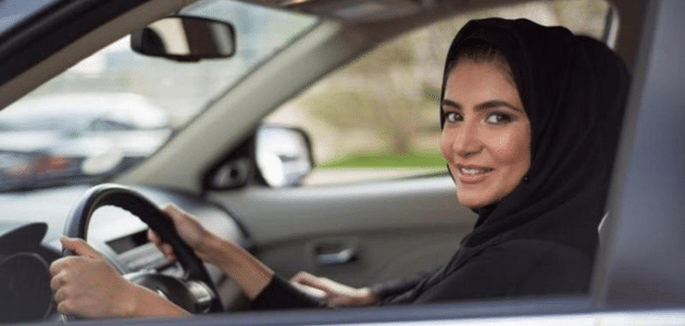 تعليم قيادة السيارات للنساء